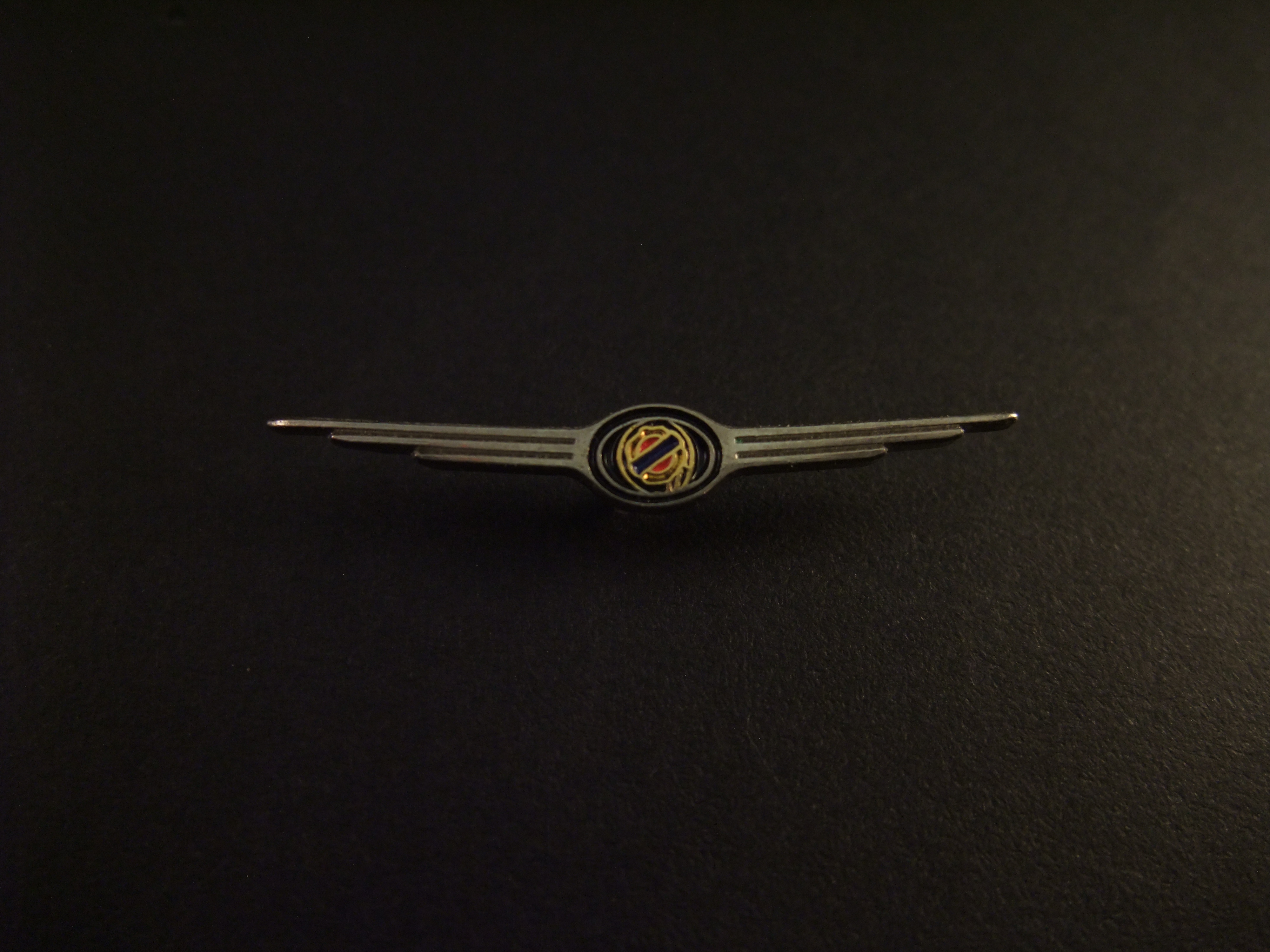 Chrysler Sebring wing zilverkleurig logo